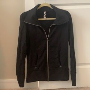 Lululemon Zip Up Jacket (Size 6)